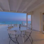 In Mit Grill Und Terrasse By Interhome * ドンナルカタ